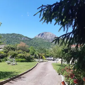 https://gte-la-treille-au-clos-des-pradals.midi-pyreneeshotels.com